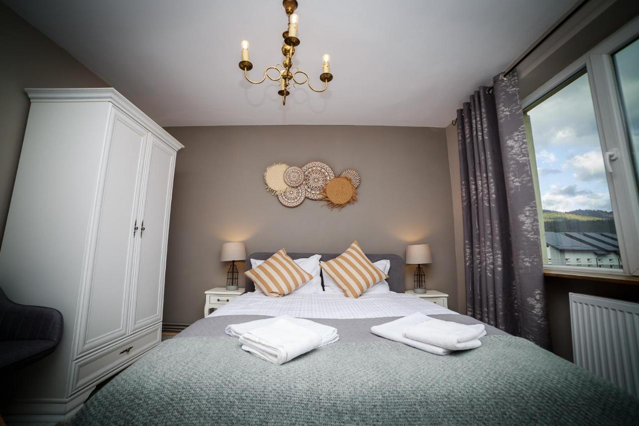 Exquisite 3 Room Apartment In The Heart Of Thetown Câmpulung Moldovenesc Exterior foto